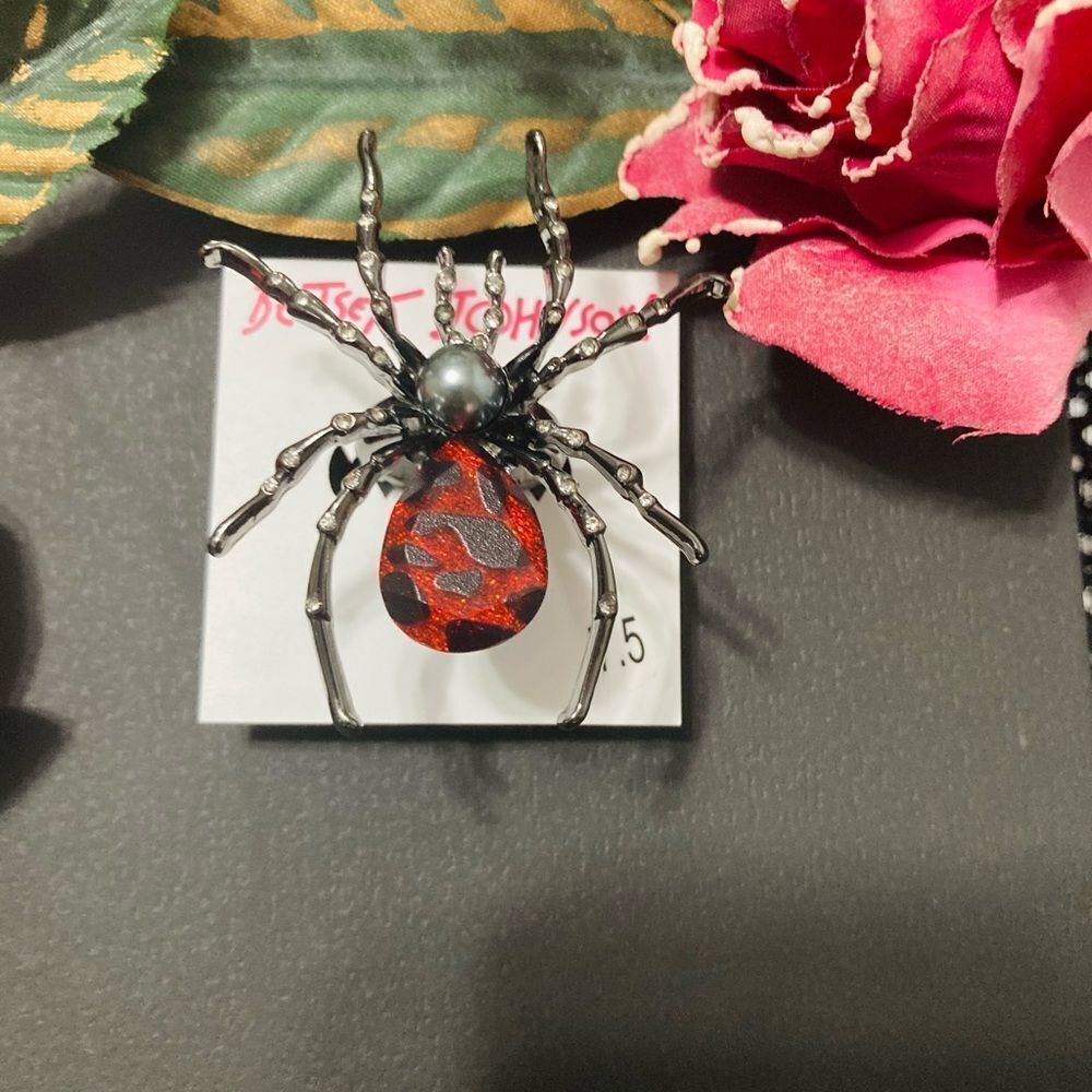 NWT BETSEY JOHNSON SPIDER HALLOWEEN RING - Picture 8 of 8